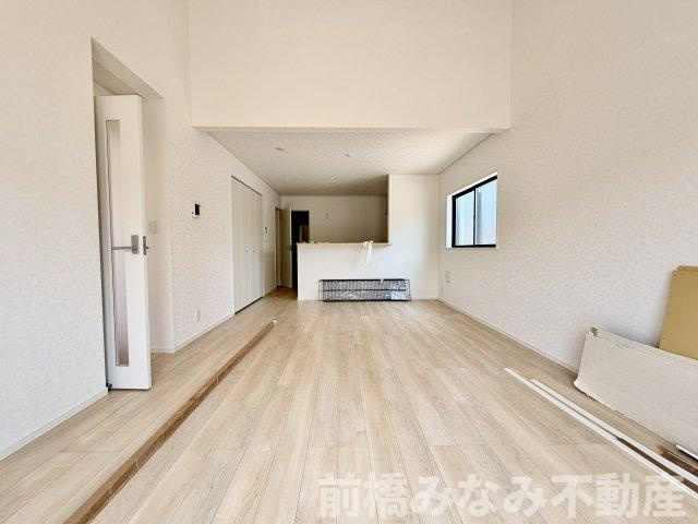 【新築平屋】高崎市吉井町下長根第３　４号棟(全４棟)　クレイドルガーデン　新築建売分譲の居間・リビング|使いやすい居間です