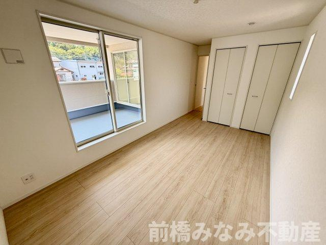 【新築】高崎市吉井町下長根第３　２号棟(全４棟)　クレイドルガーデン　新築建売分譲の洋室|コンパクトで使いやすい洋室です