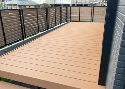 【庭】 | 小山ヶ丘新築戸建 | 庭があることでガーデニングや家庭菜園はもちろん、こどもの遊び場やペットを放して遊ぶことができます。また、家の周囲に余裕があるということです。隣地との間があれば、十分な日当たりと、風通しが確保できます。