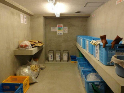 【設備】 | スカイコート品川パークサイド | 敷地内ゴミ置き場です