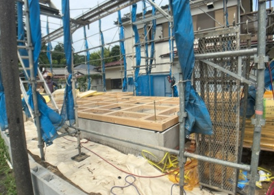 【外観】 | 廿里町新築戸建 | 物件の詳細については、現地を見てわかること以外に、役所や法務局などで調べないとわからないことがあります。そのため、現地に行く場合は、もしこの物件を買ったらどのような生活ができるかをイメージしましょう。