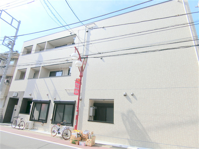 第75シンエイビルの外観