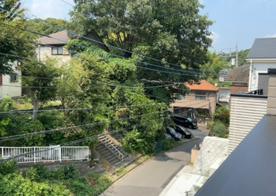 【展望】 | 西成瀬新築戸建 | 眺望を気にして物件を探す場合、前面に建物が建っていないか現地で確認しましょう！前面に建物があると景色はもちろん、日当たりや風通しにも影響が出てきます。住んだ時のことを想像しながら現地見学をしましょう。
