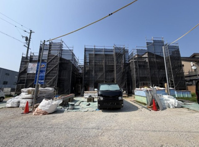 【外観】 | 磐田市松本 新築建売 1号棟 | 現在建築中の外観画像です。ご内覧は同じメーカーの完成物件へご案内いたしますので、いつでもご相談ください！
