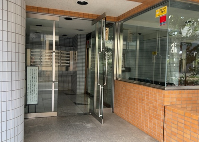 【外観】 | ダイアパレス相模原Ⅱ | 土地の形が極端に長細かったり、狭小地、あるいは道路との高低差がある傾斜地だった場合、後々売ろうとしても買い手がつかない場合もあります。後々、売却することになった時に価値の下がらない土地を選びましょう。