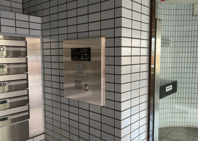 【外観】 | ダイアパレス相模原Ⅱ | 土地を買う際、住む地域の自治体や福祉の補助制度にも注目してみましょう。子供や老人の医療補助やゴミ出しのルールなど、自治体によってルールに大きな違いがあるため、暮らしやすい土地で判断するとよいでしょう。