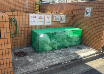 【設備】 | ダイアパレス相模原Ⅱ | 共有部分は、住民なら誰もが使える設備のこと。例えば駐車場やエレベーター、インターネット設備、セキュリティ設備などがあります。他にも、マンションの廊下・外部階段やエントランス・ゴミ置き場などがあります。