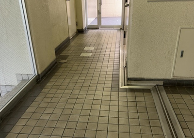 【内装】 | パレ・ドール八王子 | 共有部分は、住民なら誰もが使える設備のこと。例えば駐車場やエレベーター、インターネット設備、セキュリティ設備などがあります。他にも、マンションの廊下・外部階段やエントランス・ゴミ置き場などがあります。