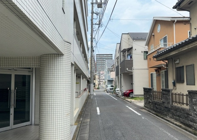 【展望】 | パレ・ドール八王子 | 景色重視でお家選ぶをするとスーパーが遠い！学校が遠い！など生活をするうえで利便性で困ることもあります。まず一度現地を見学する際に、周辺の施設などがあるかを確認し、暮らし始めた後のことを想像しましょう。