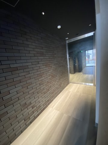 パークフラッツ蔵前のエントランス