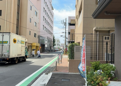 【展望】 | ライオンズマンション相模原さくら通り | 景色重視でお家選ぶをするとスーパーが遠い！学校が遠い！など生活をするうえで利便性で困ることもあります。まず一度現地を見学する際に、周辺の施設などがあるかを確認し、暮らし始めた後のことを想像しましょう。