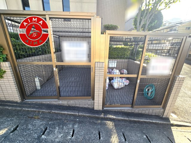 エスポワール平和のその他共用部分|敷地内には、ゴミ出しが可能な専用ゴミ置き場を完備。