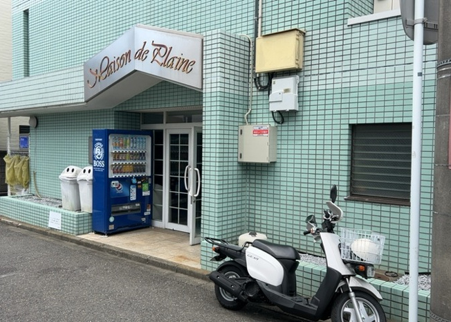 【外観】 | メゾン・ド・プレーヌ | マンションの外観は非常に重要なポイントです！外観の善し悪しは資産価値に大きな影響を与えます。外観のいいマンションを購入することで、高値で売却がしやすく、買い手が見つかりやすいというメリットがあります。