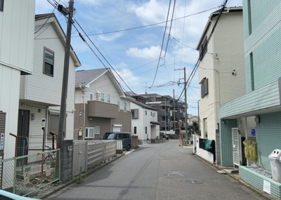 【展望】 | メゾン・ド・プレーヌ | 眺望を気にして物件を探す場合、前面に建物が建っていないか現地で確認しましょう！前面に建物があると景色はもちろん、日当たりや風通しにも影響が出てきます。住んだ時のことを想像しながら現地見学をしましょう。