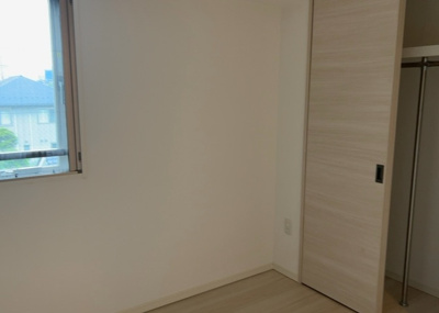 【子供部屋】 | ミオカステーロ橋本 | 子供が何人でも年齢によっては、受験時にしっかり壁のある個室があった方が良い場合もあります。難しい問題ですが、兄弟の人数や、性別や年齢差によって状況が異なりますので、数年後のこともしっかり考えましょう。