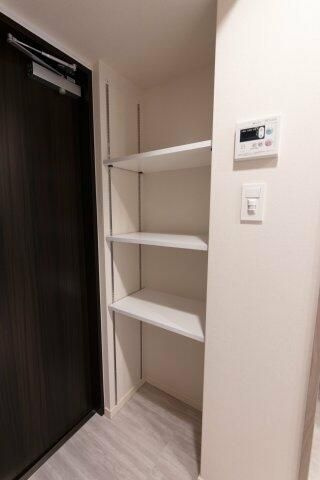 プラウドフラット浅草アベニューの玄関