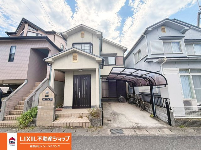 中古戸建　荒塚町２丁目の前面道路含む現地写真