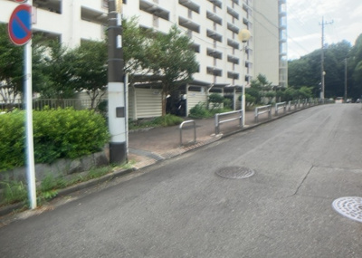 【駐輪場】 | 東建座間ハイツ１号棟 | マンションの駐輪場は、事前に空きがあるか確認を取ると安心です。せっかく入居したのに駐輪スペースがない！なんてことになったら大変ですよね。そこで、内見時や購入前にはまず事前に確認しておくと良いでしょう。