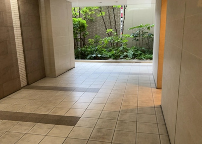 【その他共用部分】 | ポレスター本厚木セントラルパークス | 共有部分は、住民なら誰もが使える設備のこと。例えば駐車場やエレベーター、インターネット設備、セキュリティ設備などがあります。他にも、マンションの廊下・外部階段やエントランス・ゴミ置き場などがあります。