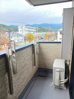 【バルコニー】 | クレメントＭ | バルコニーです
