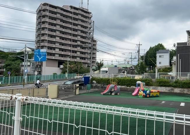 【展望】 | モラーダ厚木プレステージ | 眺望を気にして物件を探す場合、前面に建物が建っていないか現地で確認しましょう！前面に建物があると景色はもちろん、日当たりや風通しにも影響が出てきます。住んだ時のことを想像しながら現地見学をしましょう。