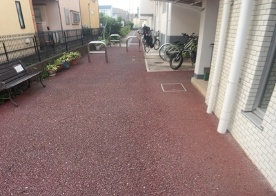 【その他共用部分】 | ハイネス南林間 | 共有部分は、住民なら誰もが使える設備のこと。例えば駐車場やエレベーター、インターネット設備、セキュリティ設備などがあります。他にも、マンションの廊下・外部階段やエントランス・ゴミ置き場などがあります。
