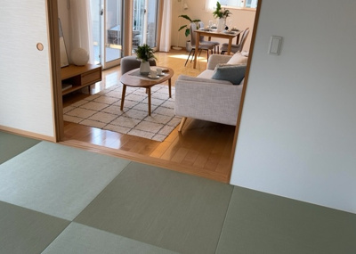 【ダイニング】 | 堀之内中古戸建 | ダイニングにはダイニングテーブルセットなどを置くことが多く、間取りにおいて「D」と略記されますが、食事を作るときの作業場として使用したり、朝食を食べたりするときだけに使われるケースも少なくありません。