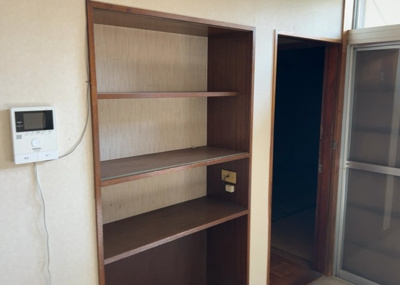 【収納】 | 丹木町中古戸建 | 家族構成や住宅環境によって収納の仕方は十人十色！キッチン、リビング、玄関、寝室など、部屋ごとのいろんな収納を使って自慢のお家にしませんか？物件をご内見する際は、収納の場所や数は事前チェックしましょう！