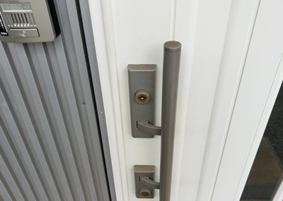 【防犯設備】 | 中野上町中古戸建 | 当然のことではありますが、オートロックやセンサーライト、ホームセキュリティーなどの防犯設備があれば、小さいお子様がいるご家庭も安心ですよね！まず物件購入の際は、防犯設備もチェックするようにしましょう。