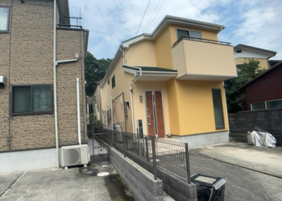 【冷暖房・空調設備】 | 相原町中古戸建 | 床下換気口は、床下に湿気がこもることを防ぎ、効果的に換気を行うために設置されています。床下換気口が設置されていない建物は、基礎パッキング工法などにより換気を行なっています。詳細は現地でご確認ください。