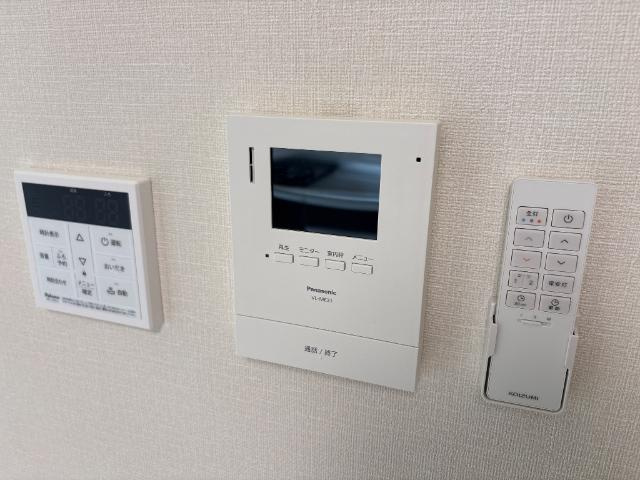 リアン好本の内装|カメラ付インターホン