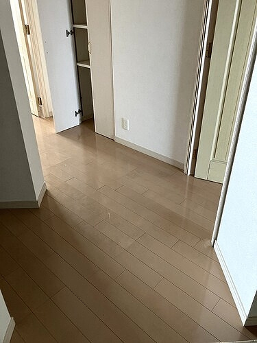 グランシティ上用賀のその他|玄関から廊下　※前回募集時2025年3月の写真