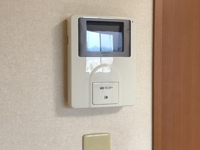 アドバンス・エムの内装|カメラ付インターホン