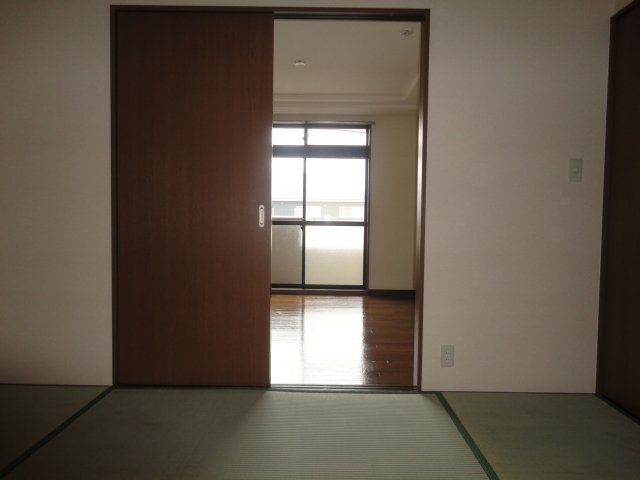 エランドールの内装|和室から洋室