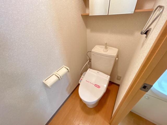 コンフォール・戸手のトイレ|シャワー付トイレ