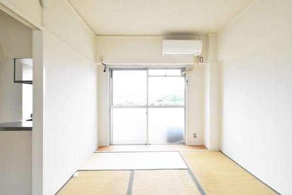 ビレッジハウス行松1号棟の居間・リビング|ビレッジハウスの同一物件・同一タイプの間取りの写真です