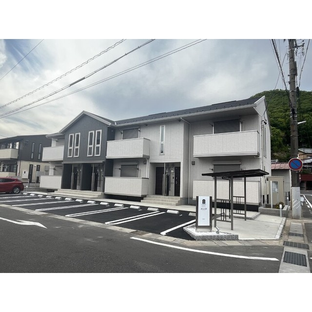 岐阜市月ノ会町１丁目のアパートの外観