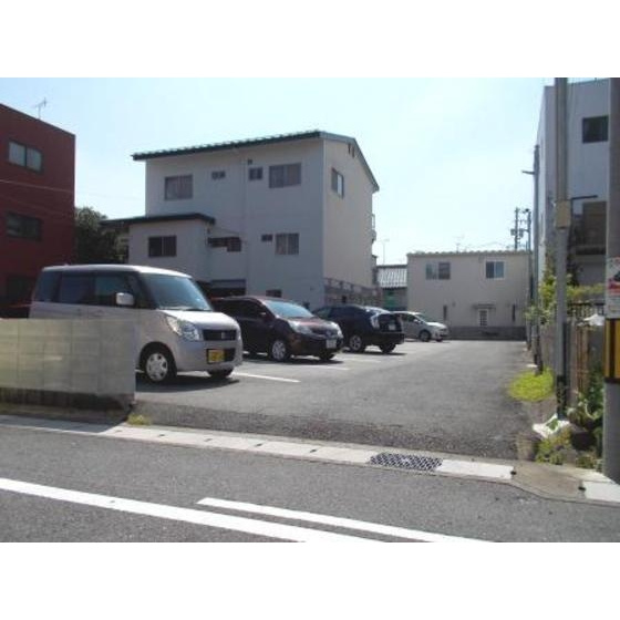 加納本町９丁目浅野駐車場の外観