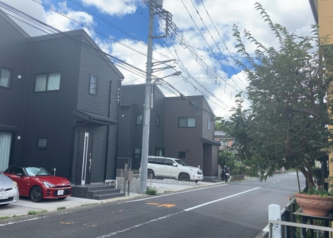 【展望】 | 中津中古戸建 | 眺望を気にして物件を探す場合、前面に建物が建っていないか現地で確認しましょう！前面に建物があると景色はもちろん、日当たりや風通しにも影響が出てきます。住んだ時のことを想像しながら現地見学をしましょう。