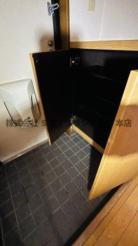 仲介手数料0円！クレスト牧の里の収納