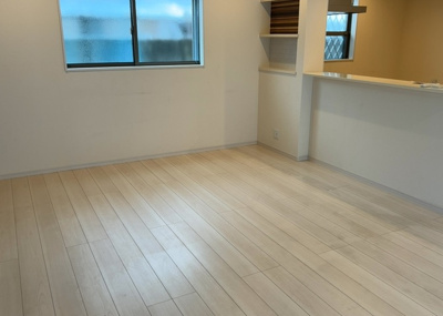 【ダイニング】 | 松枝中古戸建 | ダイニングにはダイニングテーブルセットなどを置くことが多く、間取りにおいて「D」と略記されますが、食事を作るときの作業場として使用したり、朝食を食べたりするときだけに使われるケースも少なくありません。