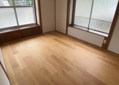 【子供部屋】 | 初沢町中古戸建 | 子供が何人でも年齢によっては、受験時にしっかり壁のある個室があった方が良い場合もあります。難しい問題ですが、兄弟の人数や、性別や年齢差によって状況が異なりますので、数年後のこともしっかり考えましょう。