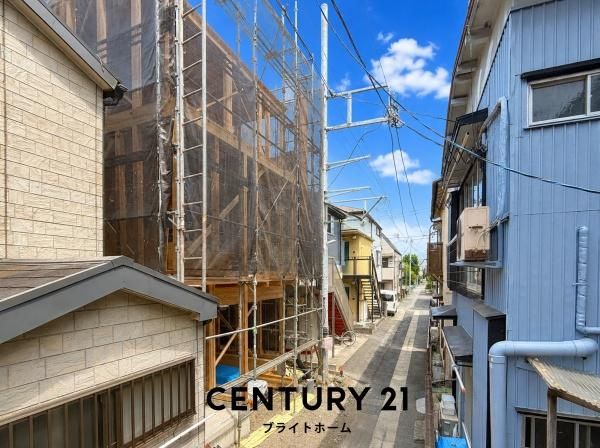 川崎市川崎区小田３丁目の新築一戸建の前面道路含む現地写真|周辺物件、周辺環境も合わせてご案内可能です！
お気軽にお問い合わせください。