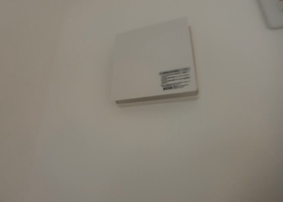 【冷暖房・空調設備】 | ひばりが丘中古戸建 | ２４時間換気と一般的な換気扇は役割が違います。２４時間換気は室内の空気を循環して、シックハウスや結露を防ぐ役割があるため常に動かす必要があります。一方の換気扇の役割は短期間で空気を入れ替えることです。