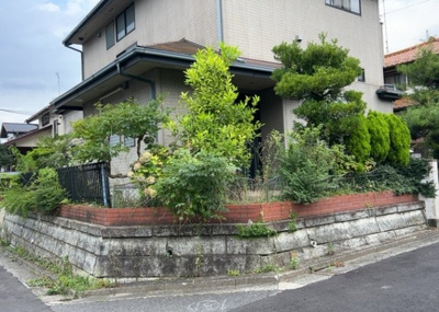 【外観】 | 北野台売地 | 土地購入を検討されている場合、境界杭がない状態で購入してしまうと境界確定測量をする必要があり、費用がかかります。購入の前に、売主、隣土地所有者立ち合いのもと境界を確定し境界杭を設置するのがベストです。