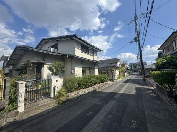 【前面道路含む現地写真】