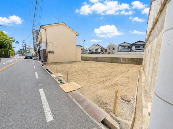 枚方市 牧野本町 １丁目　建築条件付 土地の前面道路含む現地写真