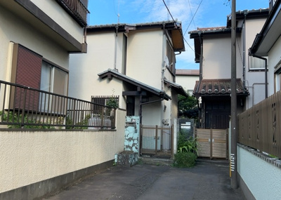 【外観】 | 上溝売地 | 土地を買う際、住む地域の自治体や福祉の補助制度にも注目してみましょう。子供や老人の医療補助やゴミ出しのルールなど、自治体によってルールに大きな違いがあるため、暮らしやすい土地で判断するとよいでしょう。
