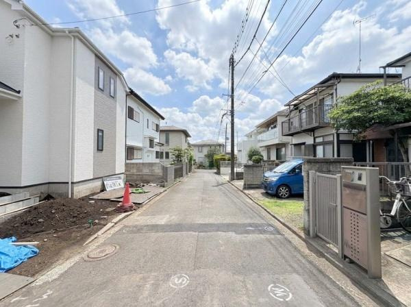 横浜市泉区中田東２丁目の新築一戸建の前面道路含む現地写真|前面道路。