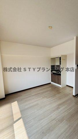 仲介手数料0円！ライフ牧の里の洋室